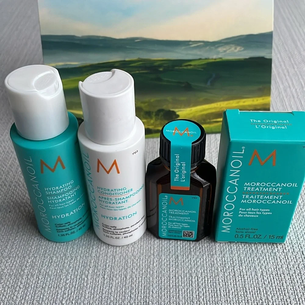 Moroccanoil mini travel bundle